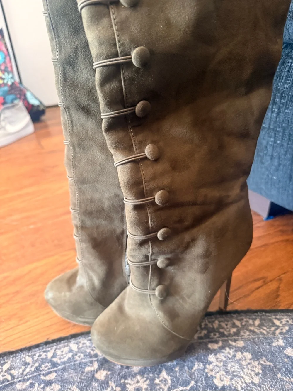 Women's Olive Knee-High Suede Button-Detail Boots